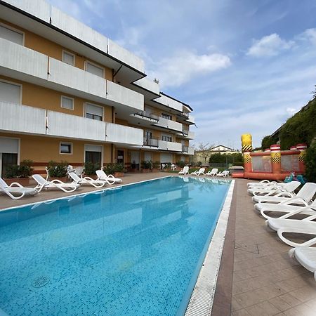 Hotiday Residence Garda Peschiera del Garda Zewnętrze zdjęcie